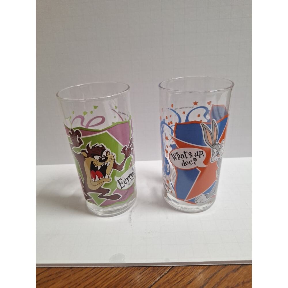 Mil-Looney-Um Smuckers Collectable Glasses, Set Of 2